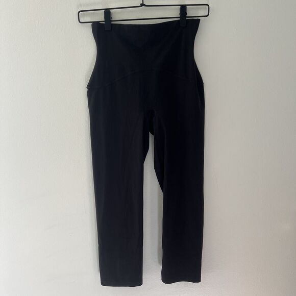 Spanx Black Cropped High-Waisted Leggings‎ Size Medium - Picture 1 of 13